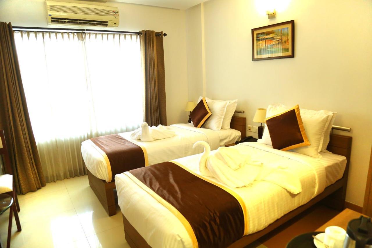 קוז'יקודה Hotel De Grand מראה חיצוני תמונה