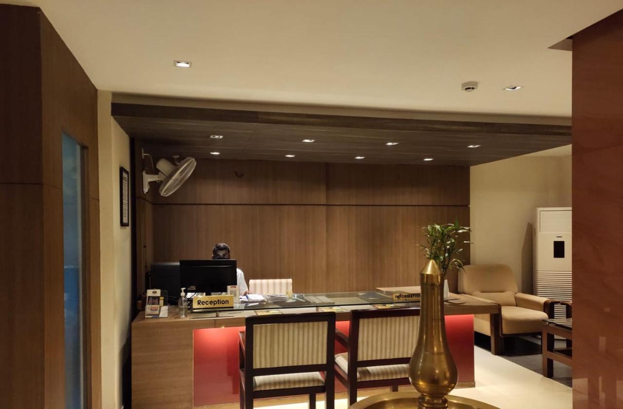 קוז'יקודה Hotel De Grand מראה חיצוני תמונה