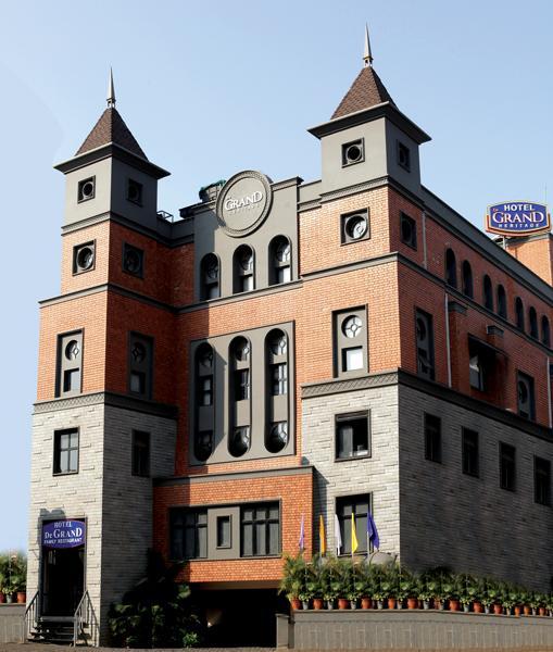 קוז'יקודה Hotel De Grand מראה חיצוני תמונה